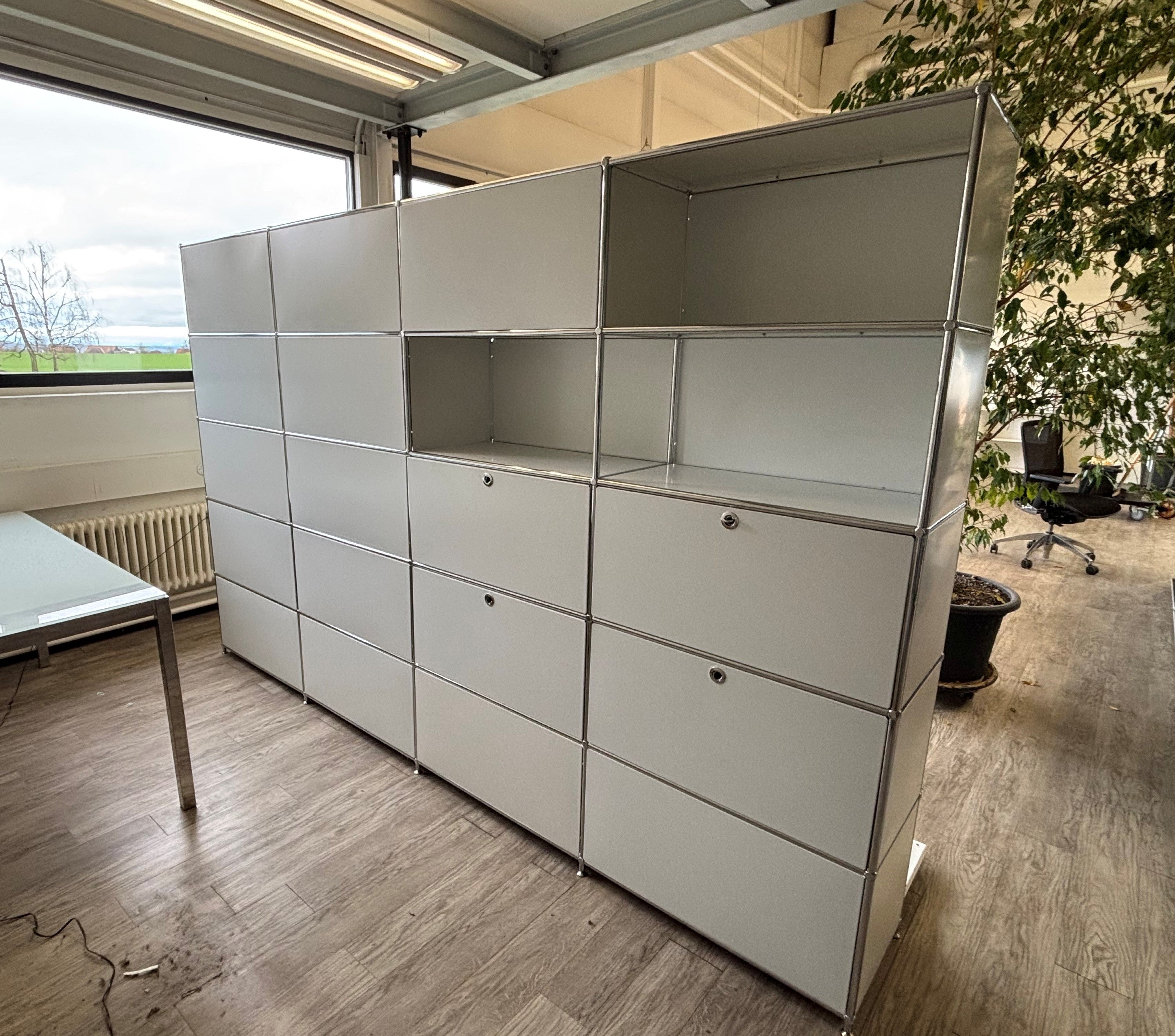 SALE: Highboard weiss 302x40x195cm