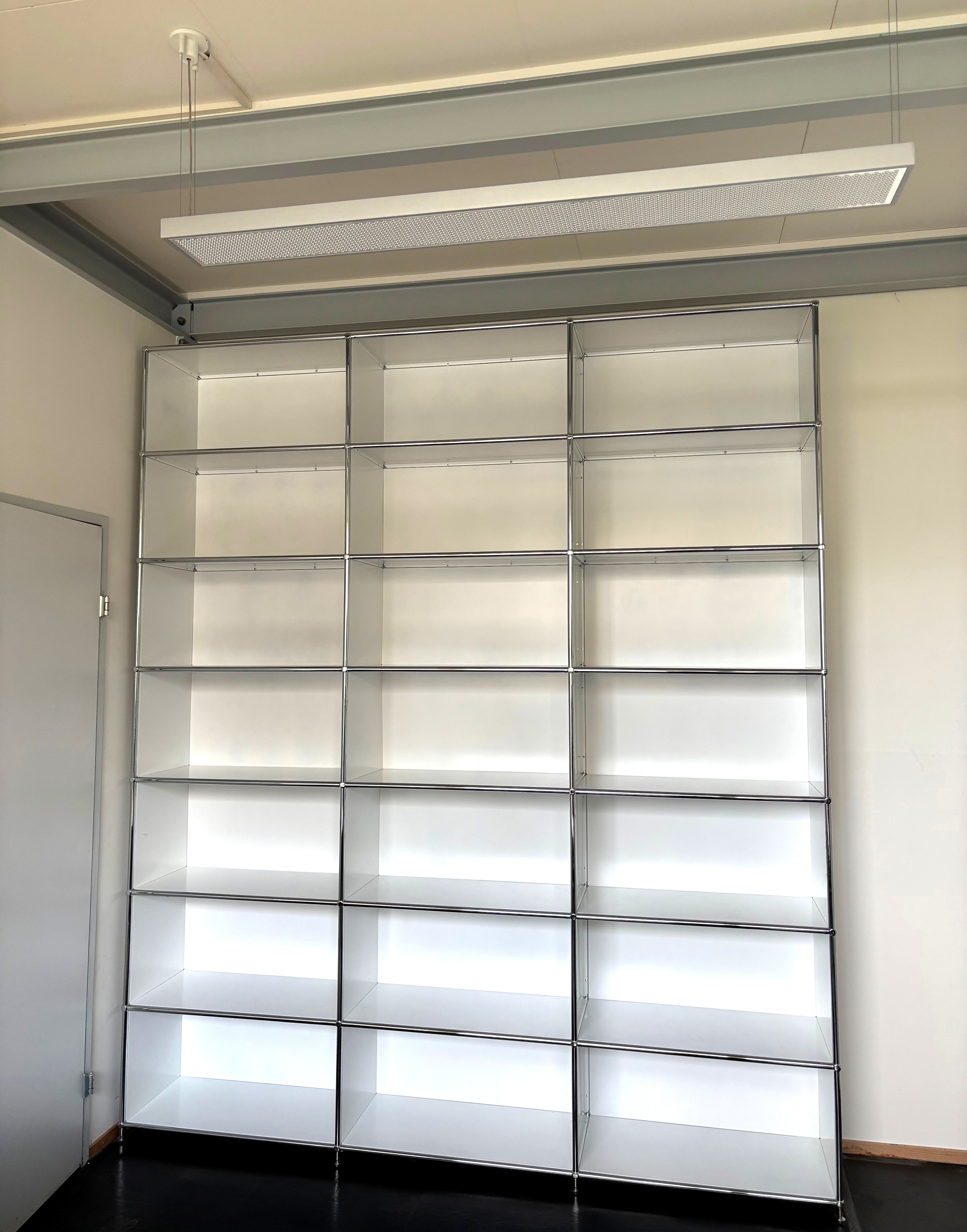 SALE: Highboard weiss 227x40x271cm