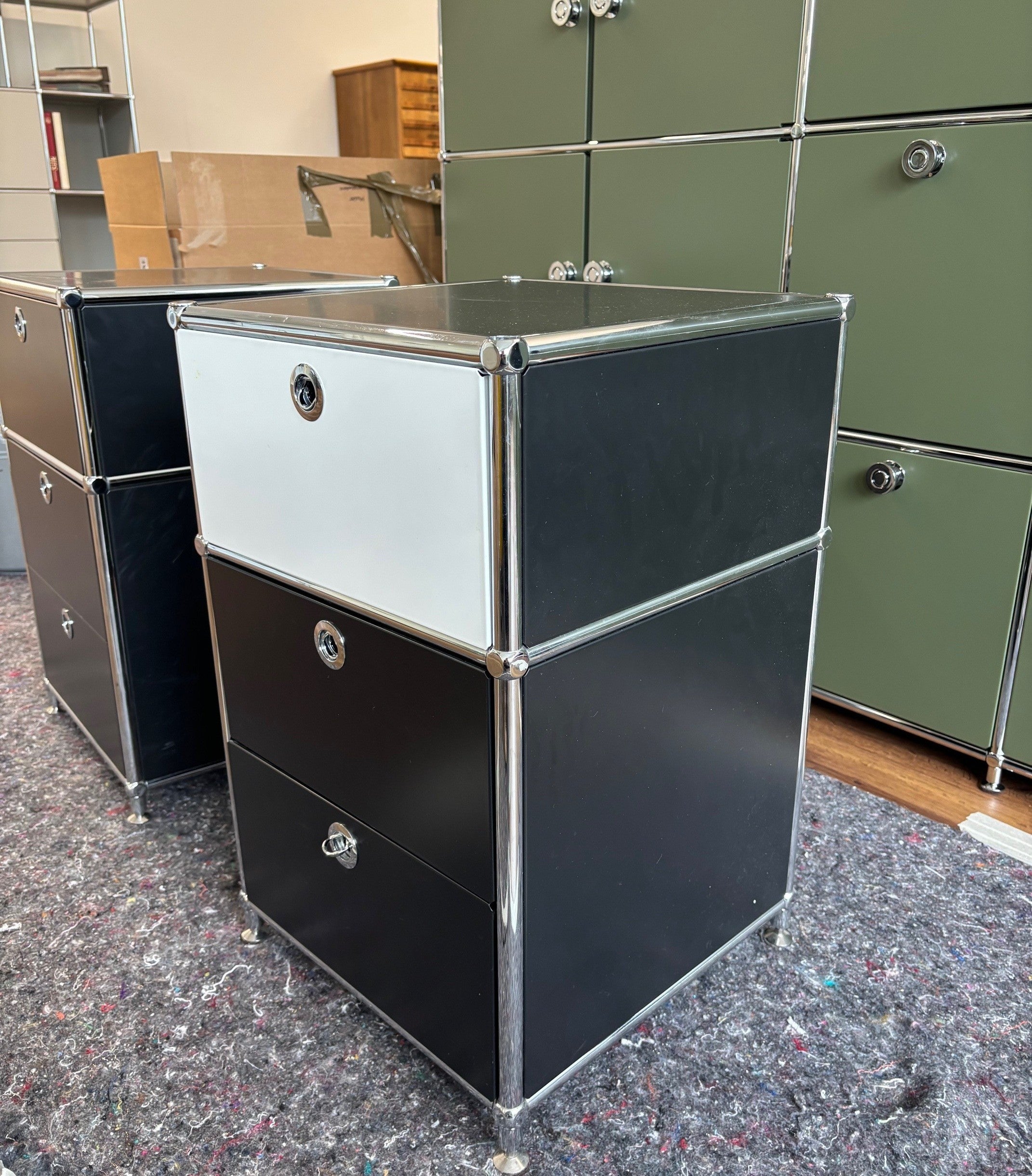 SALE: Container schwarz/weiss, 3 Schubladen