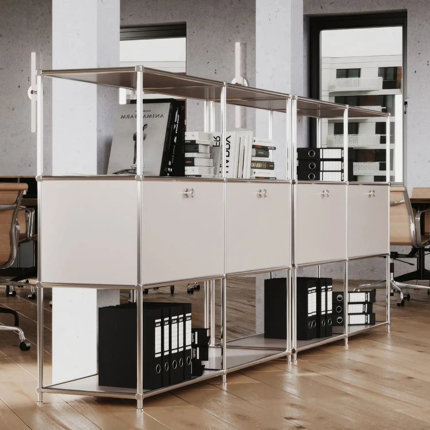 Regal in Taupe mit 2 Klappen