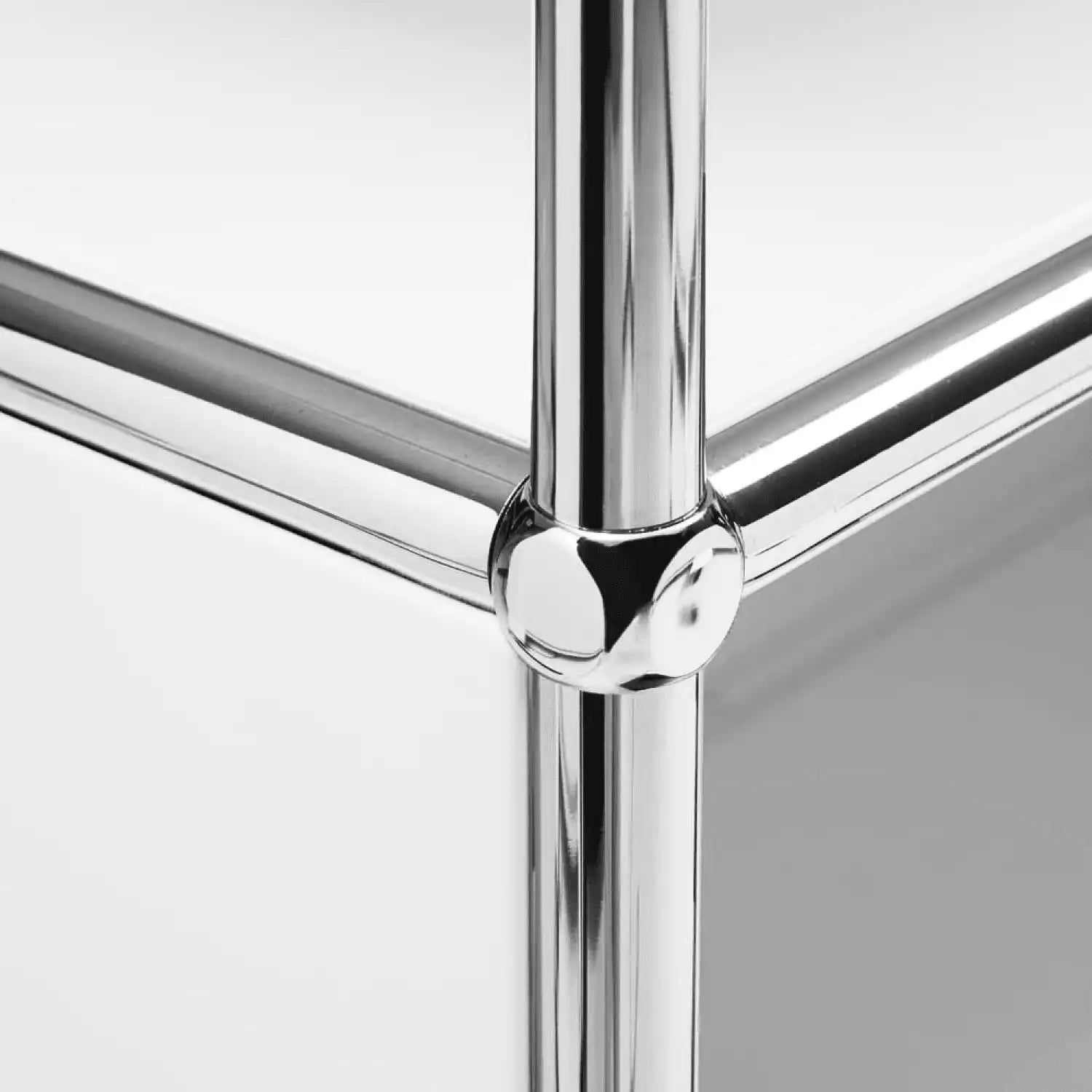 White sideboard, individually configurable