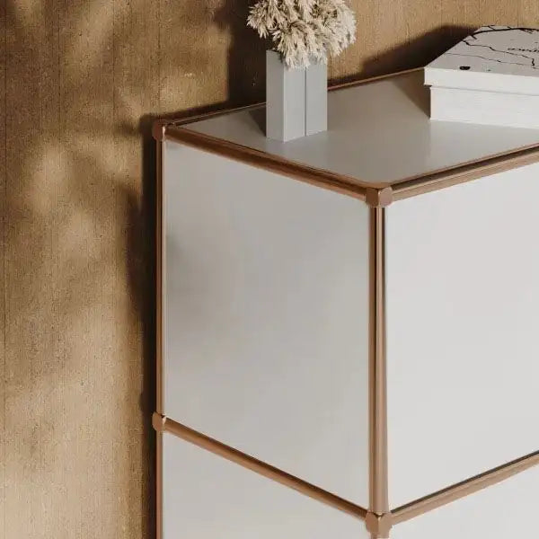 Sideboard in Weiss mit 4 Klappen – Roségold-Finish