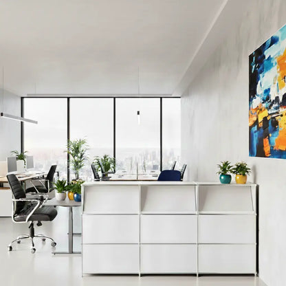 Empfangstheke in Weiss mit 3 Broschürenhaltern