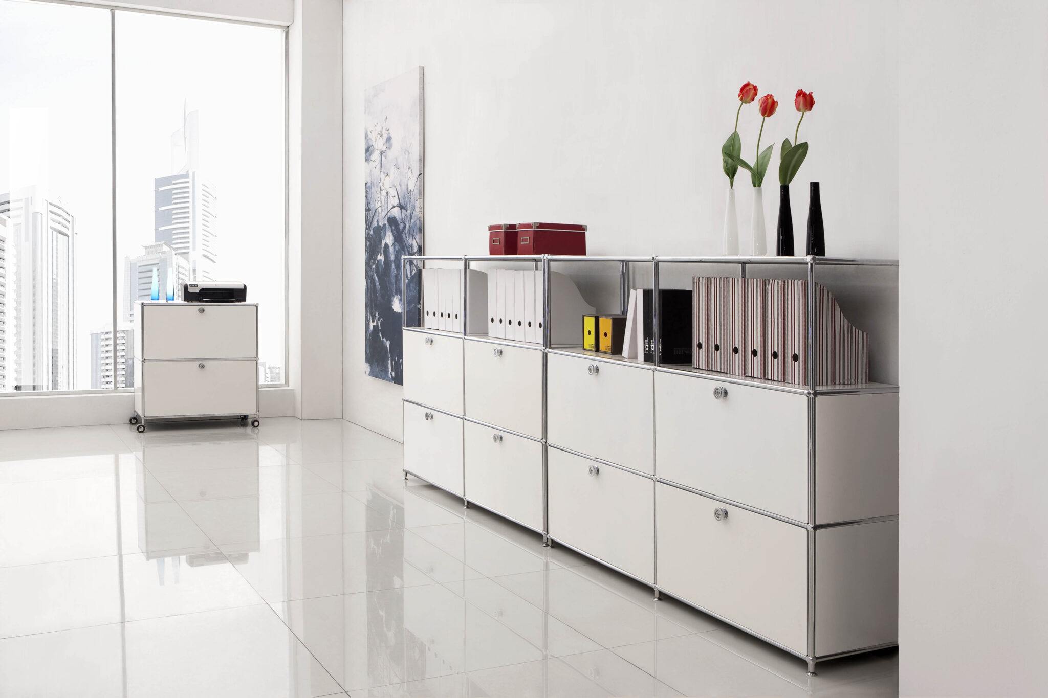 What is the difference between a chest of drawers and a sideboard